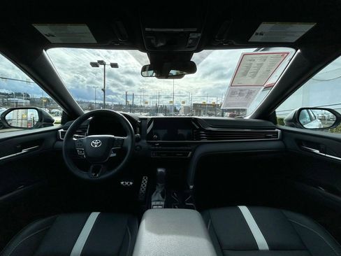 Certified 2025 Toyota Camry SE image 17