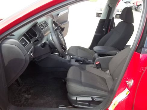 Used 2015 Volkswagen Jetta SE FWD image 8