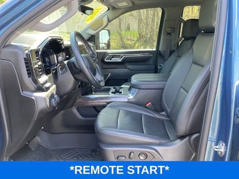 Used 2025 Chevrolet Silverado 2500 LTZ w/ LTZ Plus Package AWD/4WD image 6