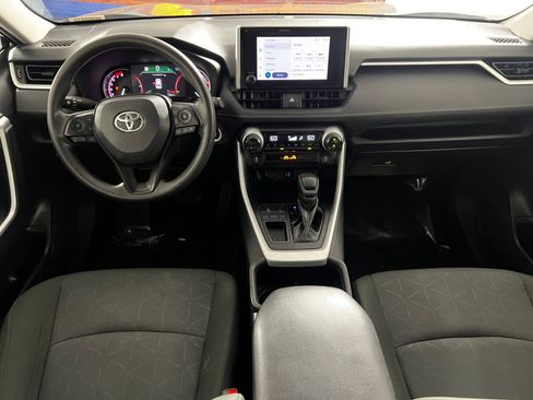 Certified 2025 Toyota RAV4 XLE FWD image 20