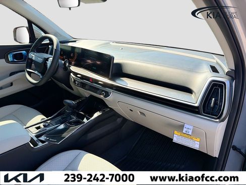 New 2026 Kia Sorento S image 12