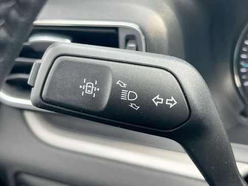 Used 2024 Ford Explorer XLT w/ Equipment Group 202A image 26