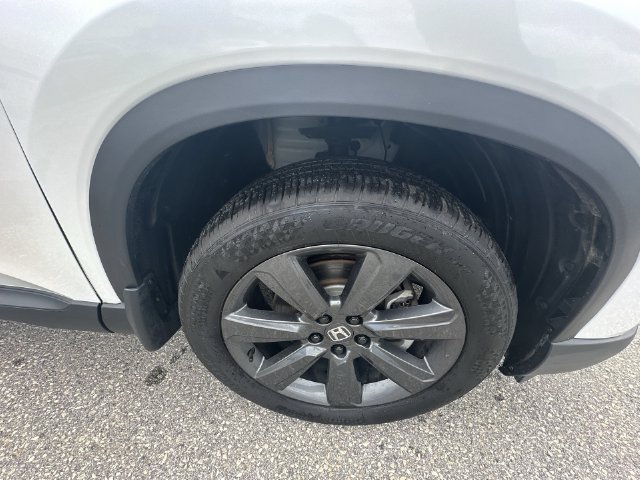 Used 2025 Honda Pilot Sport image 21