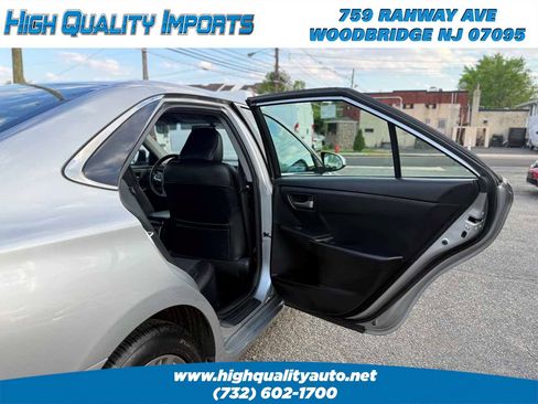 Used 2017 Toyota Camry SE FWD image 17