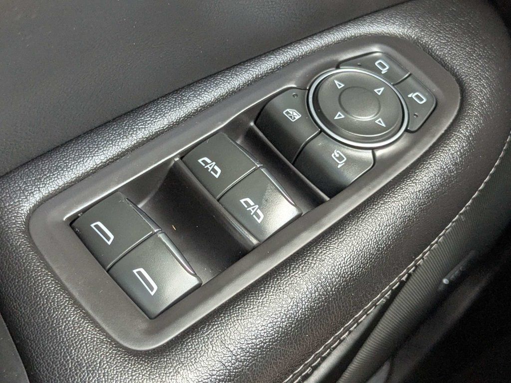 Used 2020 Cadillac XT5 Premium Luxury FWD image 29