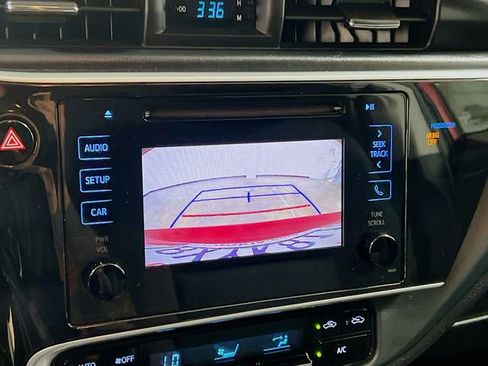 Used 2019 Toyota Corolla LE image 13