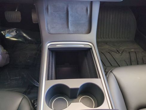 Used 2023 Tesla Model 3 Standard Range RWD image 17