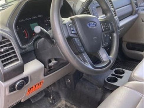 Used 2019 Ford F250 XL w/ Power Equipment Group image 10