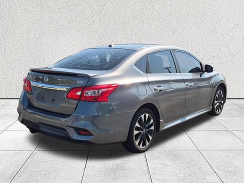 Used 2019 Nissan Sentra SR FWD image 3