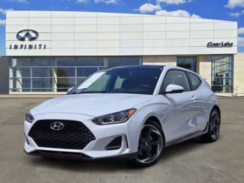 Used 2020 Hyundai Veloster Turbo FWD image 1