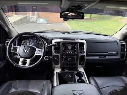 Used 2015 RAM 2500 Laramie w/ Protection Group image 10