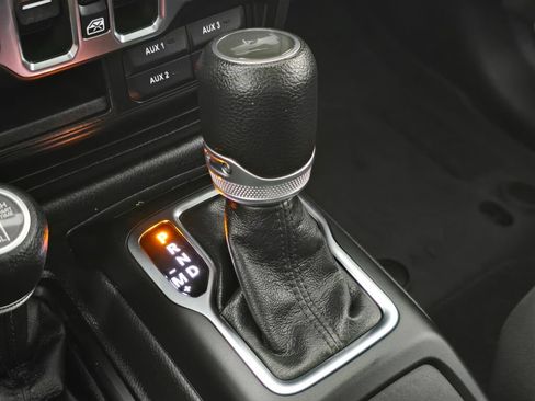 Used 2023 Jeep Wrangler Unlimited w/ Cold Weather Group AWD/4WD image 34