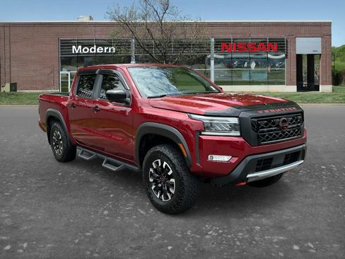 Used 2022 Nissan Frontier Pro-X RWD image 5