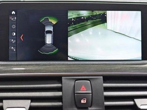 Certified 2021 BMW 330i xDrive Sedan w/ Convenience Package image 16