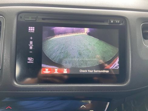 Used 2017 Honda HR-V EX image 25