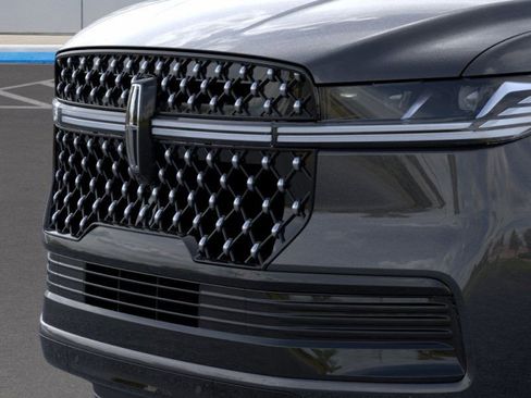 New 2025 Lincoln Navigator Black Label image 17