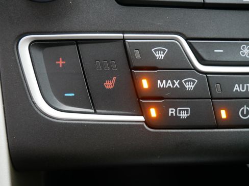 Used 2016 Ford Fusion SE w/ Equipment Group 202A image 31