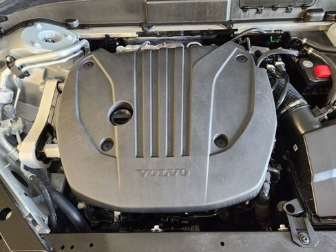 New 2026 Volvo XC60 B5 Plus w/ Protection Package Premier image 33