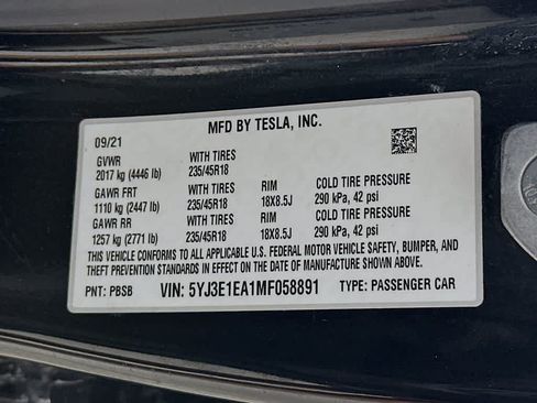 Used 2021 Tesla Model 3 Standard Range Plus RWD image 22
