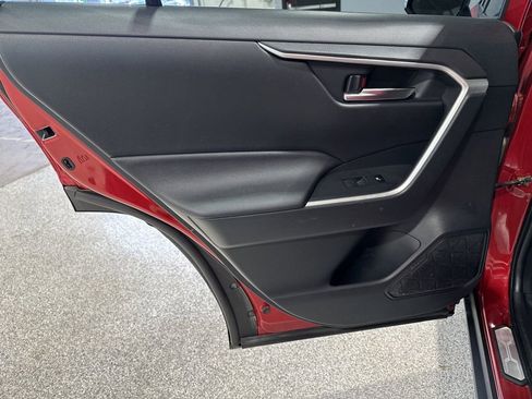 Used 2022 Toyota RAV4 SE w/ Weather & Moonroof Package image 14