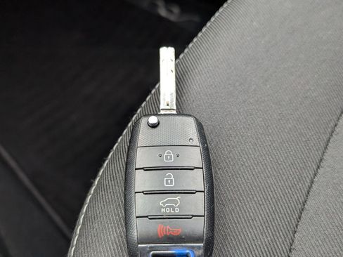 Used 2018 Kia Soul + FWD image 26