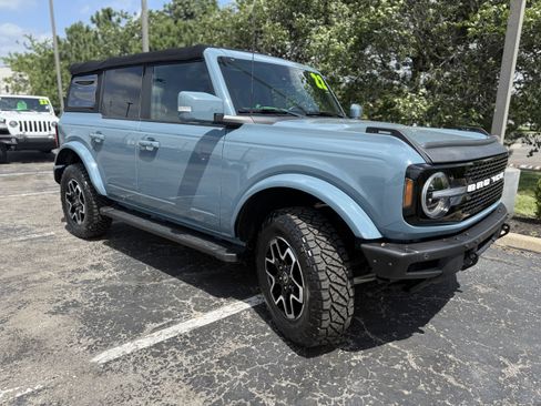 Used 2022 Ford Bronco Outer Banks AWD/4WD image 3