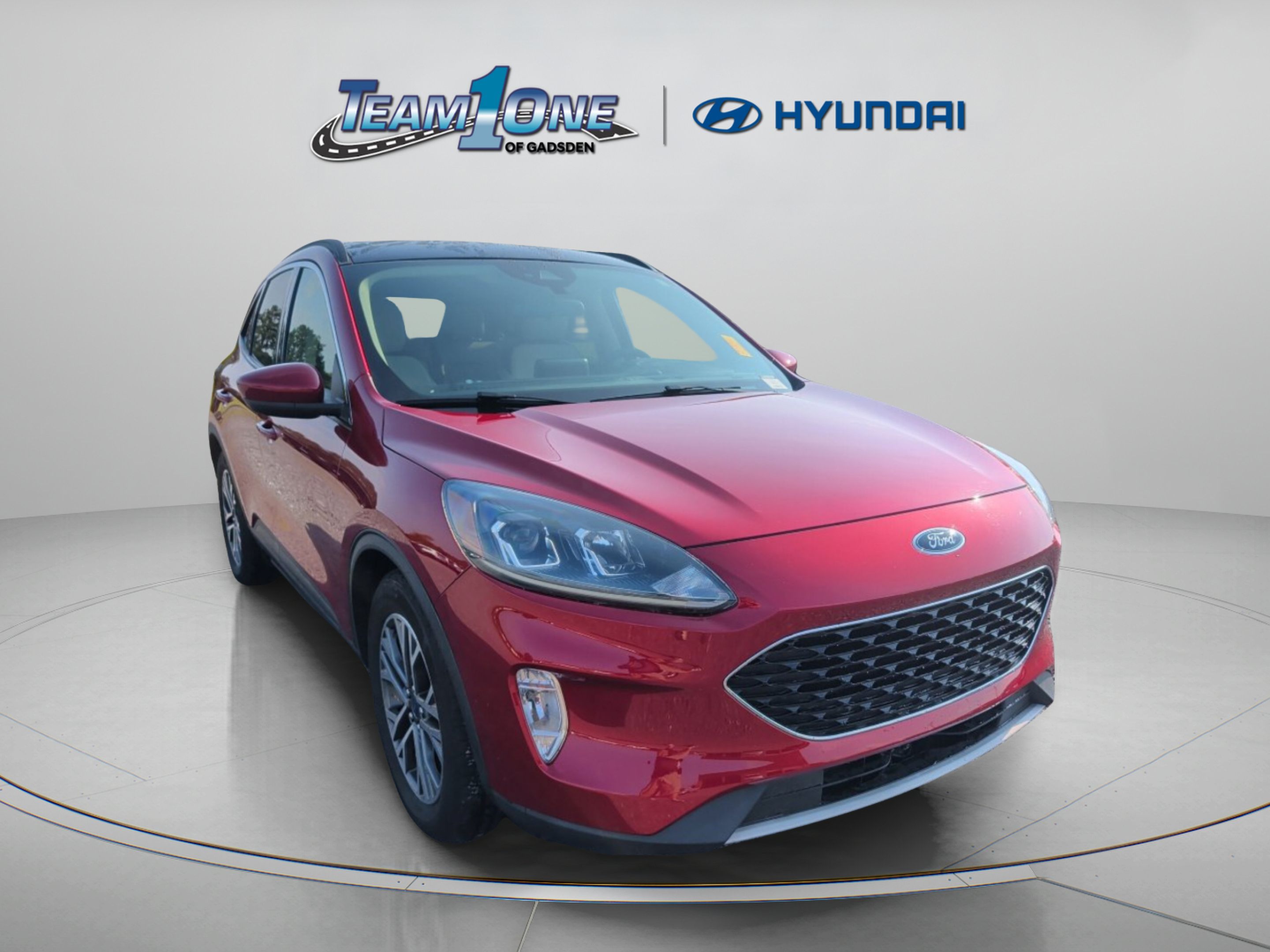 Used 2020 Ford Escape SEL FWD image 1