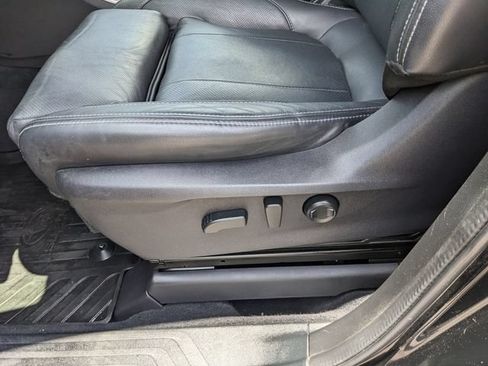Used 2022 Subaru Ascent Touring AWD/4WD image 24