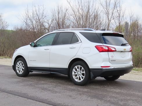 Used 2018 Chevrolet Equinox LT w/ Sun & Infotainment Package image 4