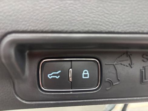 Certified 2025 Ford Explorer Platinum w/ LUX Leather Package image 7