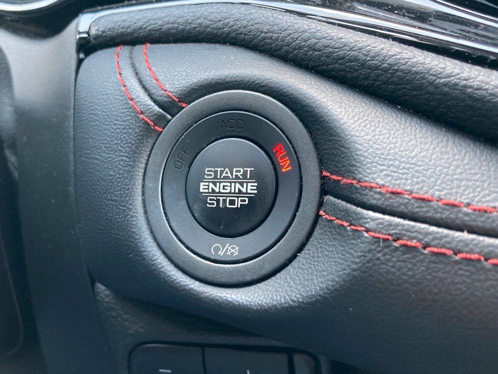 Used 2024 Dodge Durango GT RWD image 21