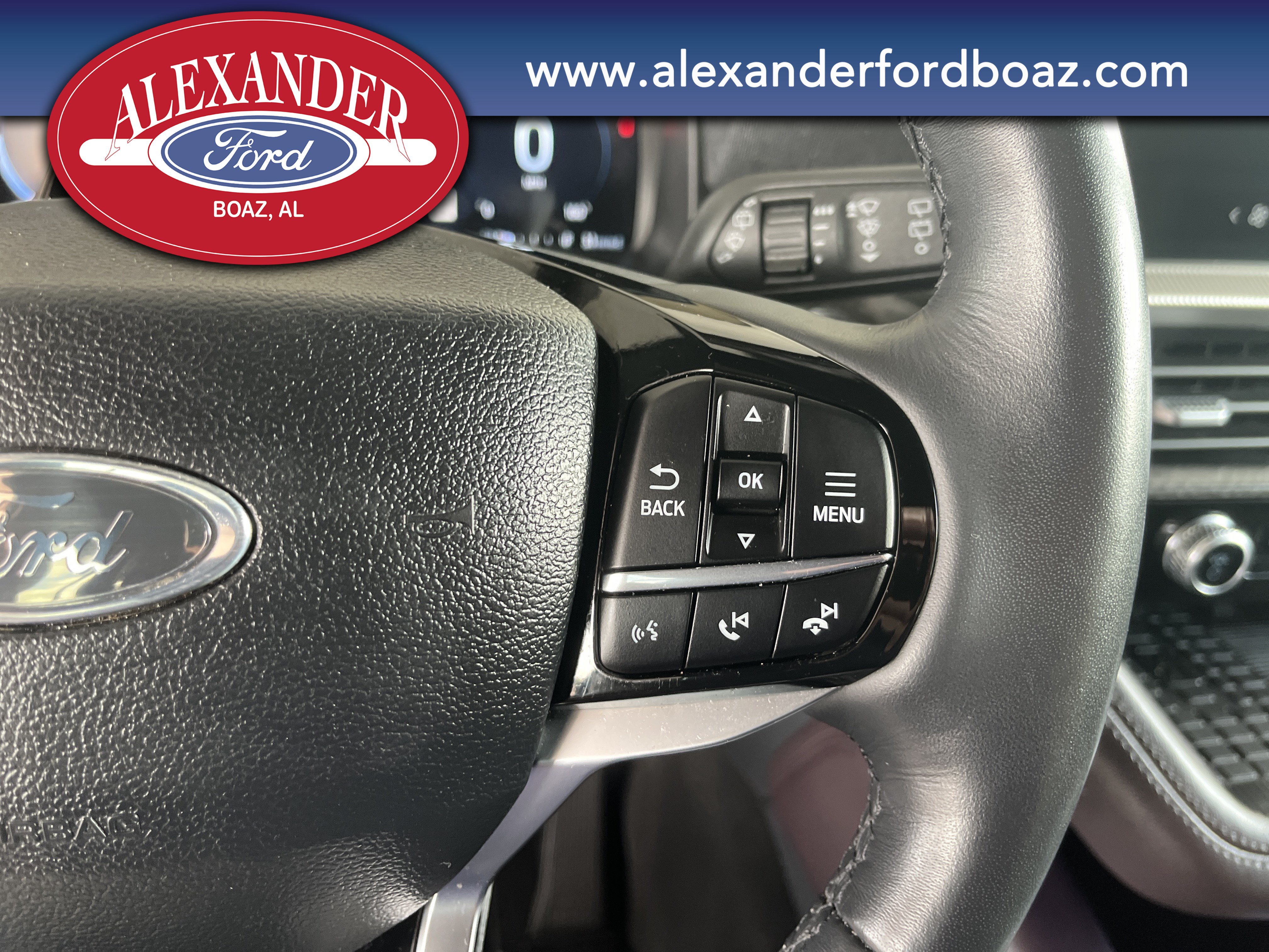 Used 2025 Ford Explorer Platinum w/ LUX Leather Package AWD/4WD image 24