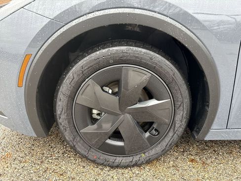 New 2026 Toyota Prius LE image 24