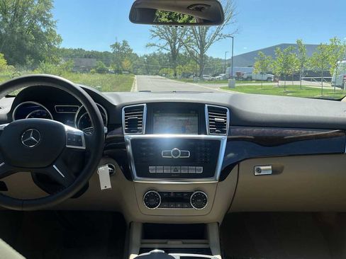 Used 2012 Mercedes-Benz ML 350 4MATIC image 29