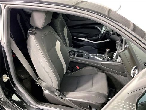 Used 2019 Chevrolet Camaro SS image 10