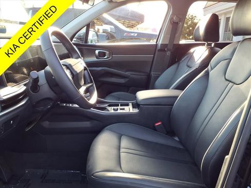 Certified 2026 Kia Sorento S w/ S Panoramic Sunroof Package FWD image 8