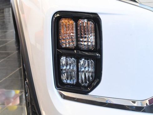New 2026 Mitsubishi Outlander Sport LE AWD/4WD image 6