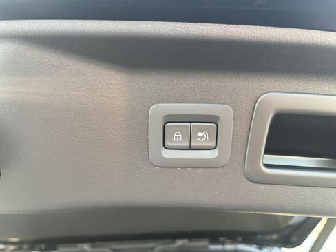 Certified 2025 MAZDA CX-90 3.3 Turbo w/ Preferred Package image 27