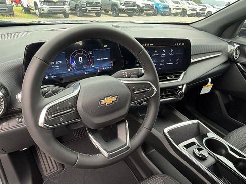 New 2026 Chevrolet Equinox LT w/ Safety and Technology Package FWD image 20