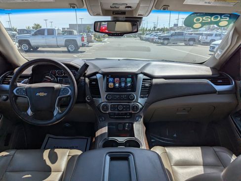 Certified 2020 Chevrolet Suburban LT AWD/4WD image 29
