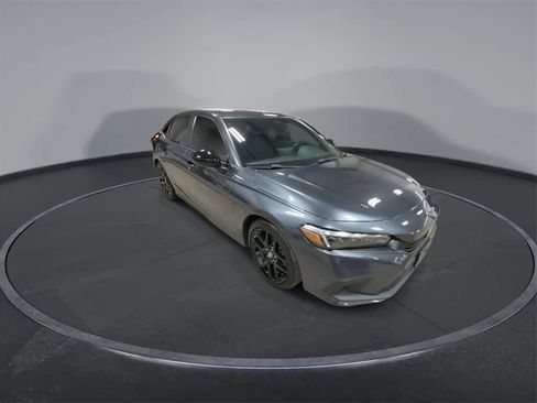 Used 2023 Honda Civic Sport image 2