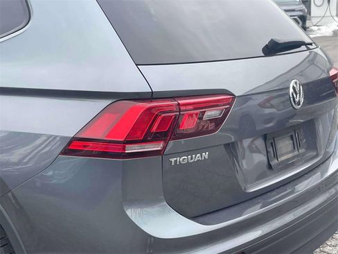 Used 2021 Volkswagen Tiguan S image 11
