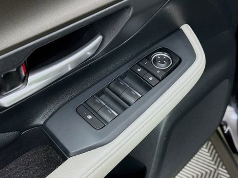Used 2024 Toyota Grand Highlander FWD image 18