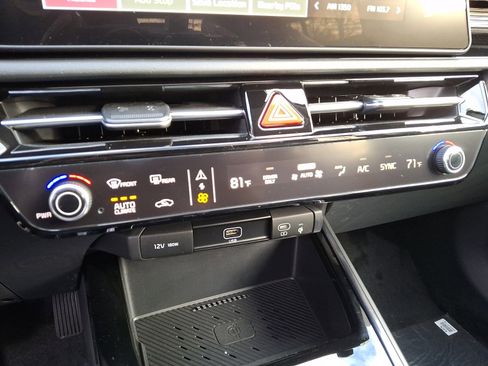 New 2026 Kia Niro EX image 17