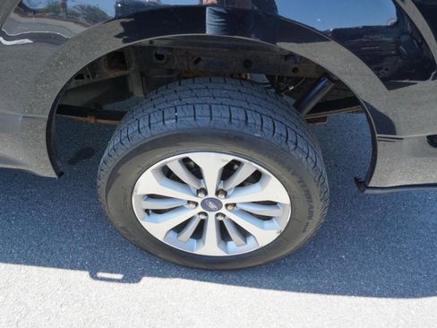 Used 2018 Ford F150 XL w/ Equipment Group 101A Mid AWD/4WD image 6