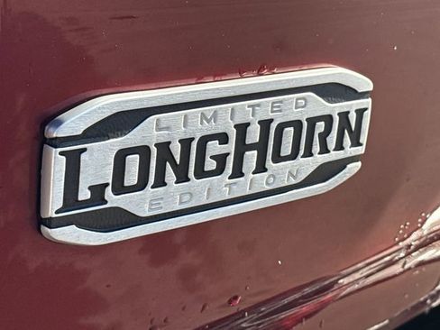 Used 2022 RAM 1500 Limited w/ Body Color Bumper Group image 11