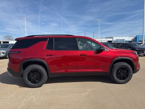 New 2026 Chevrolet Traverse Z71 w/ Driver Confidence Package image 2