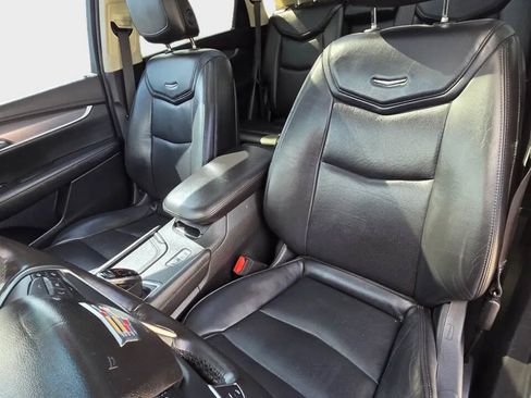 Used 2018 Cadillac XT5 Premium Luxury FWD image 11