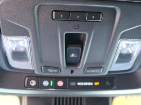Certified 2024 Chevrolet Silverado 1500 High Country w/ Technology Package AWD/4WD image 31