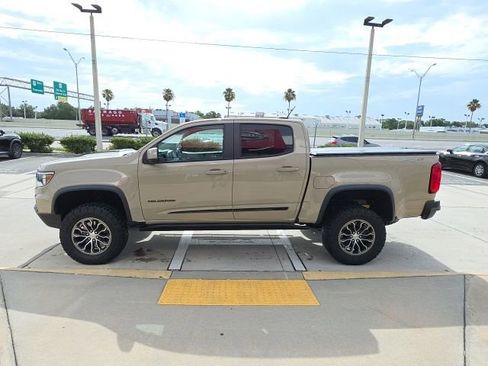 Used 2022 Chevrolet Colorado ZR2 AWD/4WD image 7